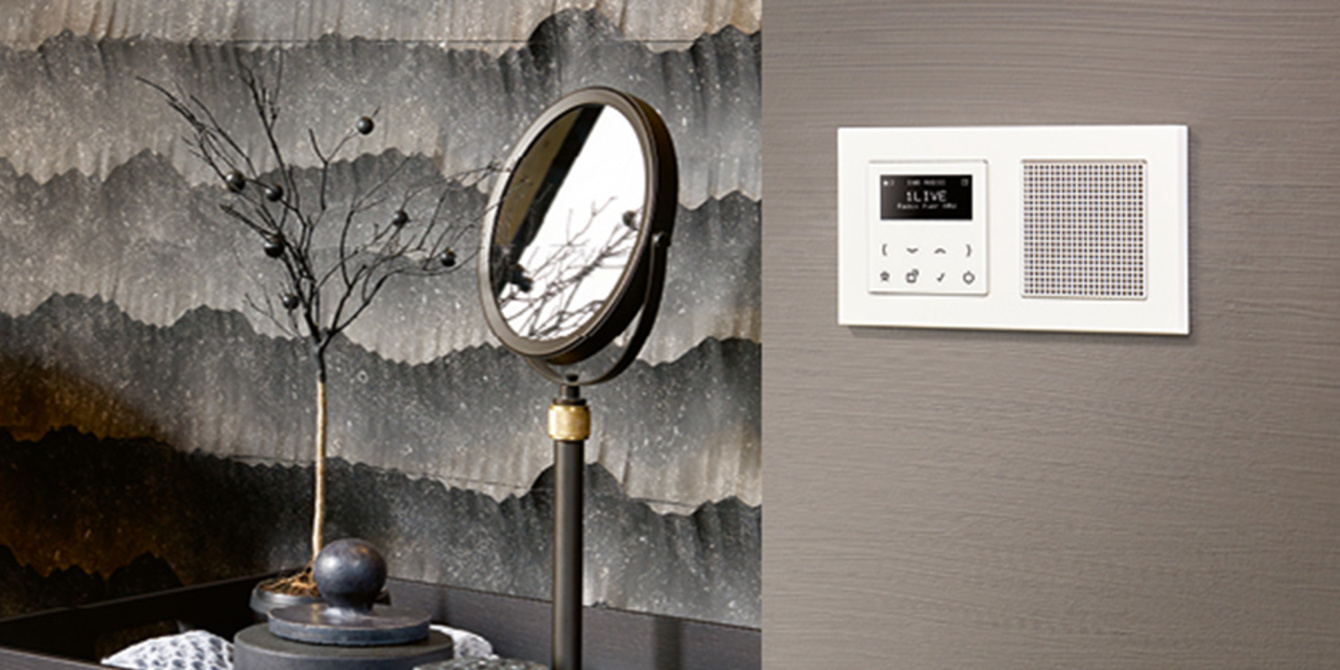 JUNG Smart Radio DAB+ bei ELBA Elektroinstallation und Bauelemente GmbH in Großräschen