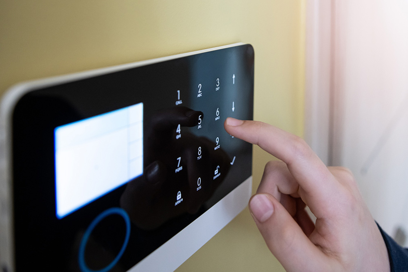 Alarm&shy;anlagen bei ELBA Elektroinstallation und Bauelemente GmbH in Großräschen