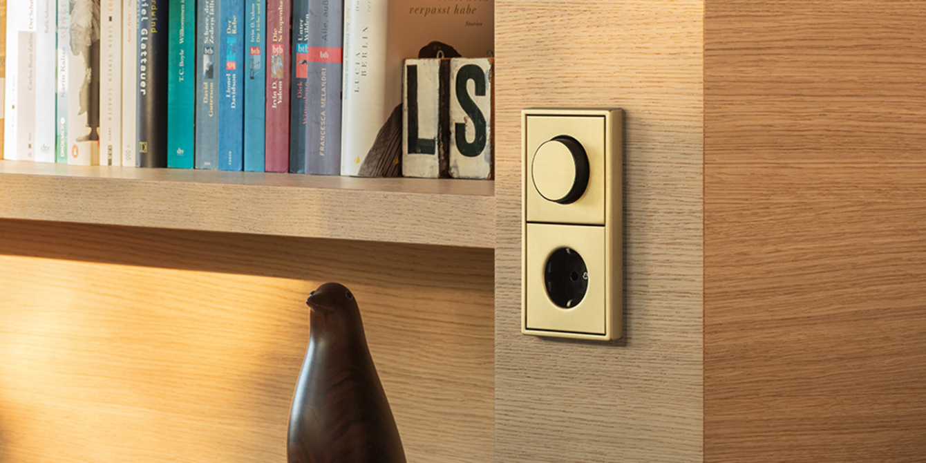 Drehdimmer-Abdeckungen bei ELBA Elektroinstallation und Bauelemente GmbH in Großräschen