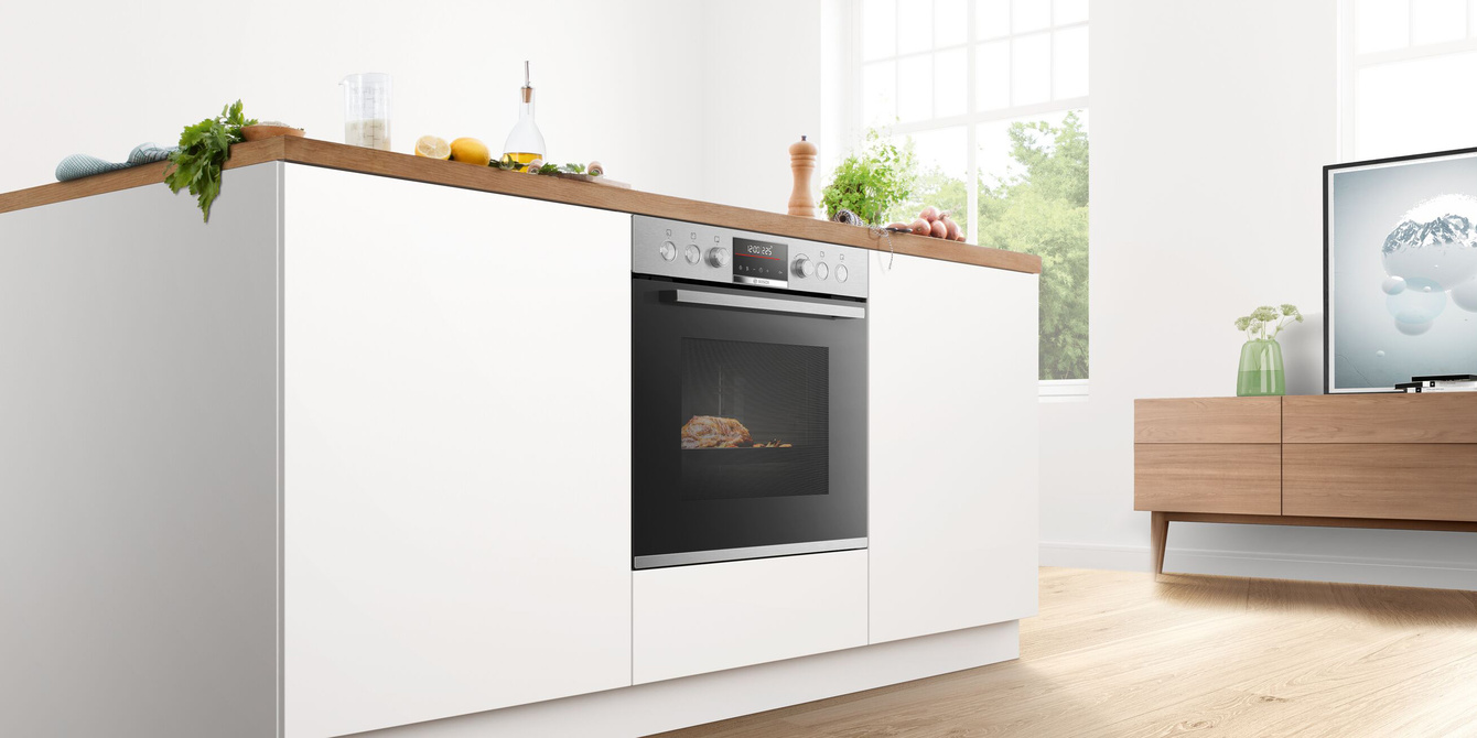 Backöfen und Herdsets bei ELBA Elektroinstallation und Bauelemente GmbH in Großräschen